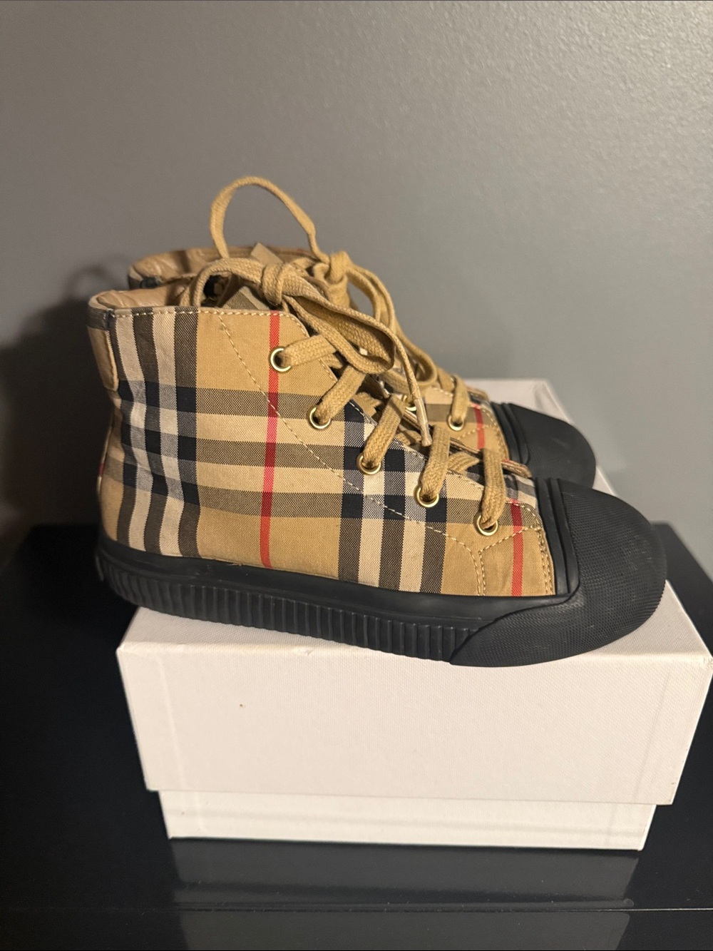Burberry Beige Plaid High-Top Kids Sneakers with Black Toe